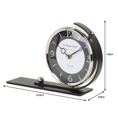 Aleksi 2 in Black body Gold Stand image