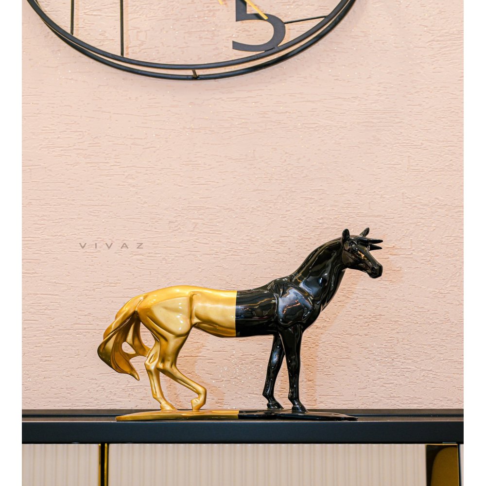 Chivalrous Cavallo Horse Sculpture black gold image