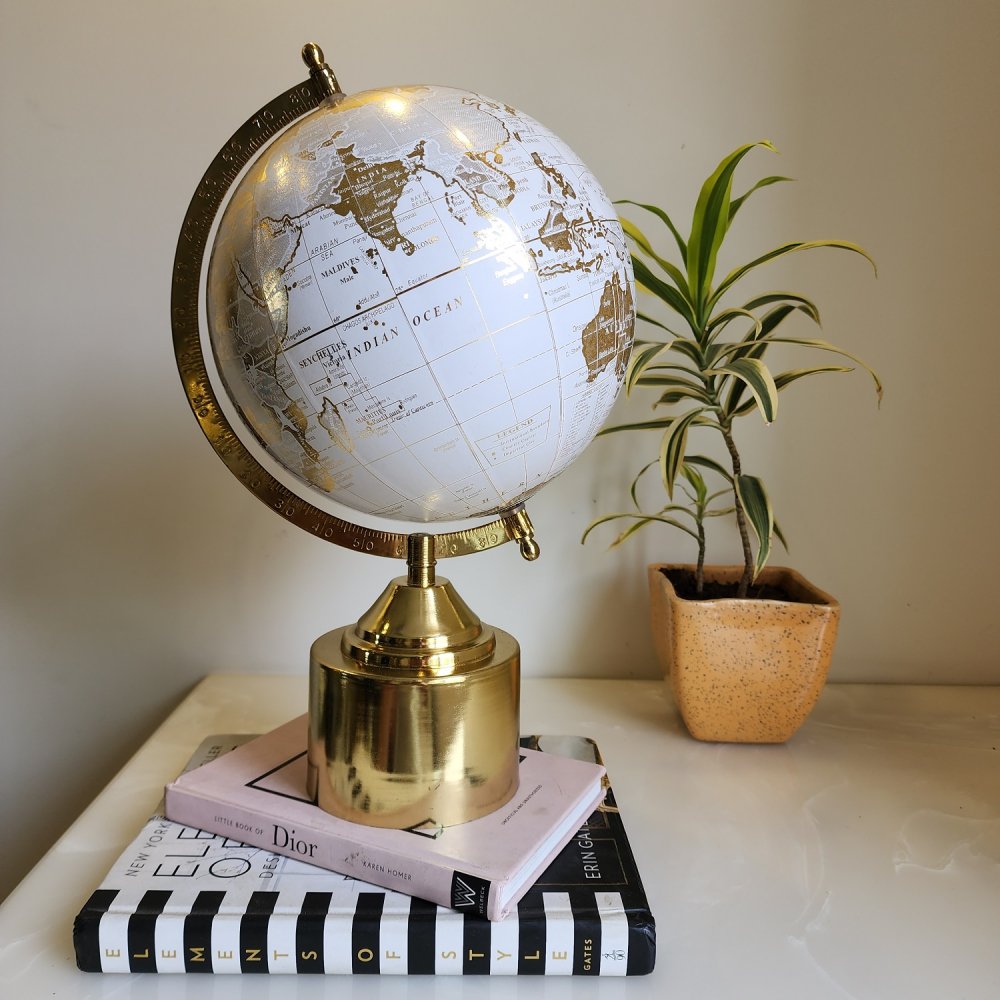 Columbia Laminated White Globe image