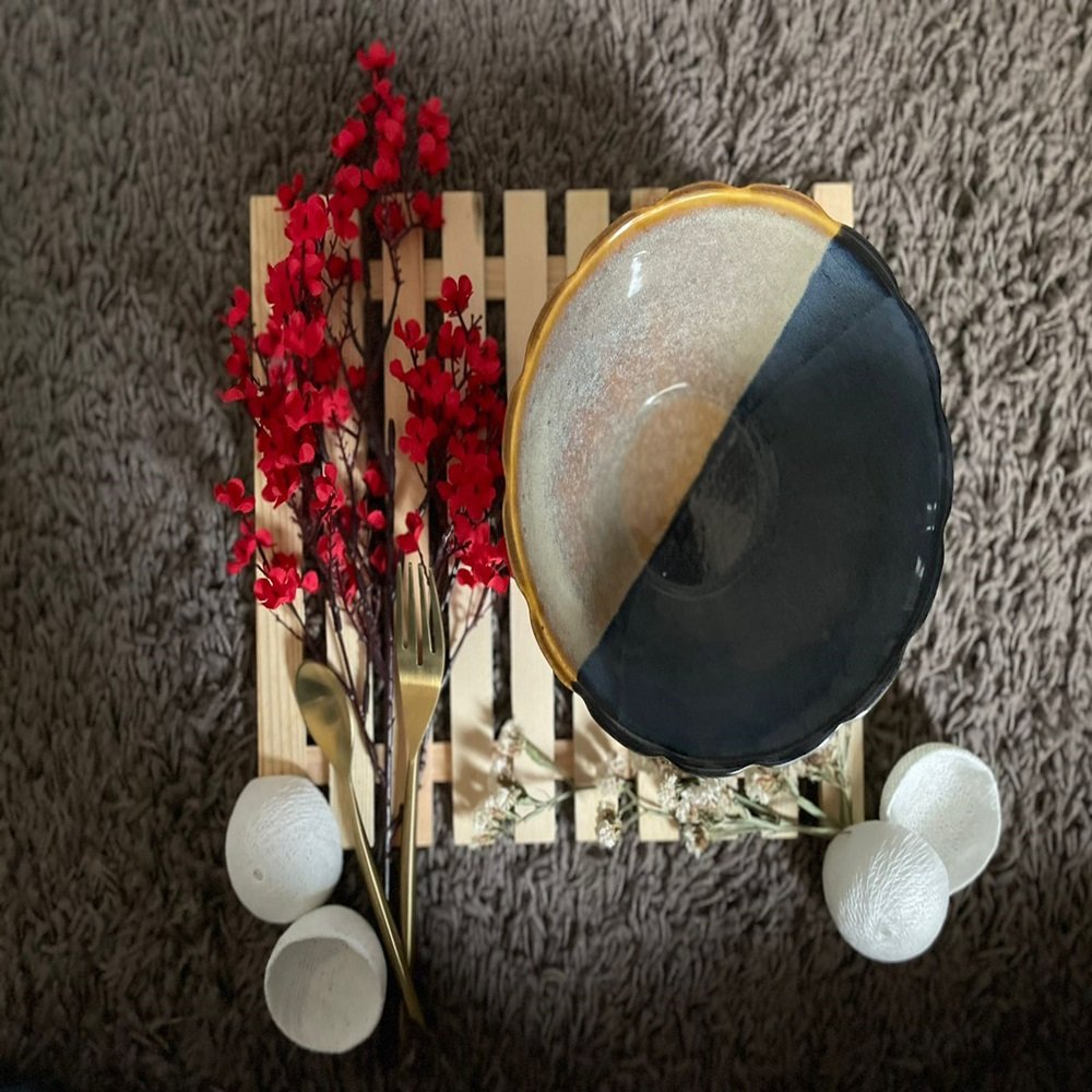 Courageous Macau Serving Bowl image